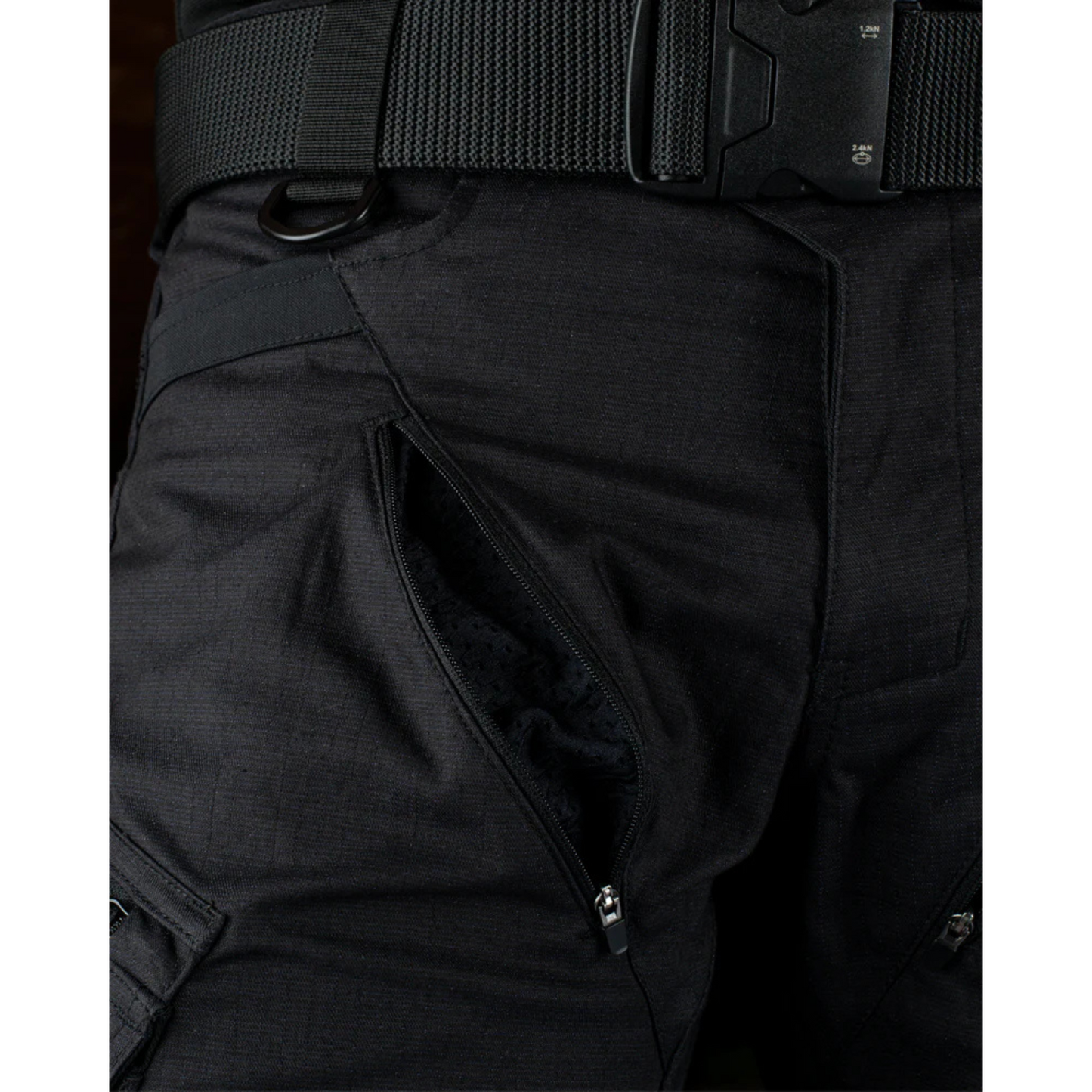 TitanWear™ - Pantalon de travail ultra-résistant avec 10 poches